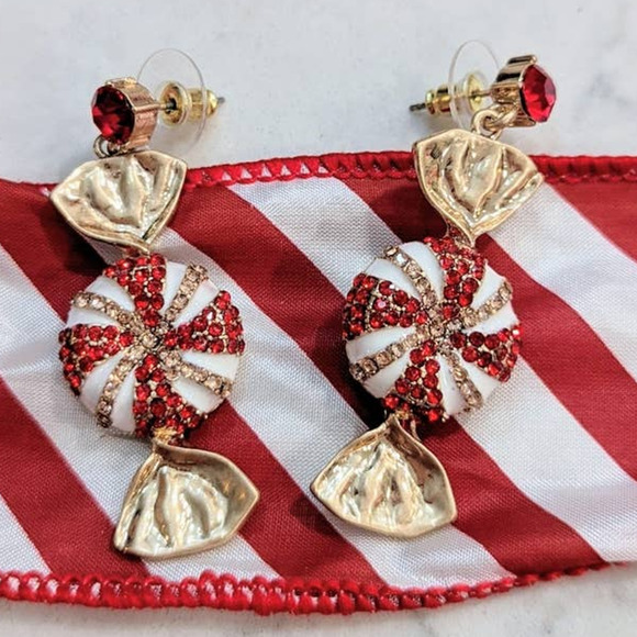 HOLIDAY Red White Sparkle Peppermint Dangle Post Earrings Christmas Gift NEW - Picture 2 of 6
